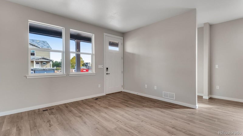 22624 E 6th Pl, Aurora, CO 80018