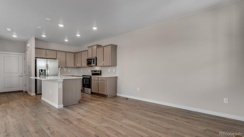 22624 E 6th Pl, Aurora, CO 80018