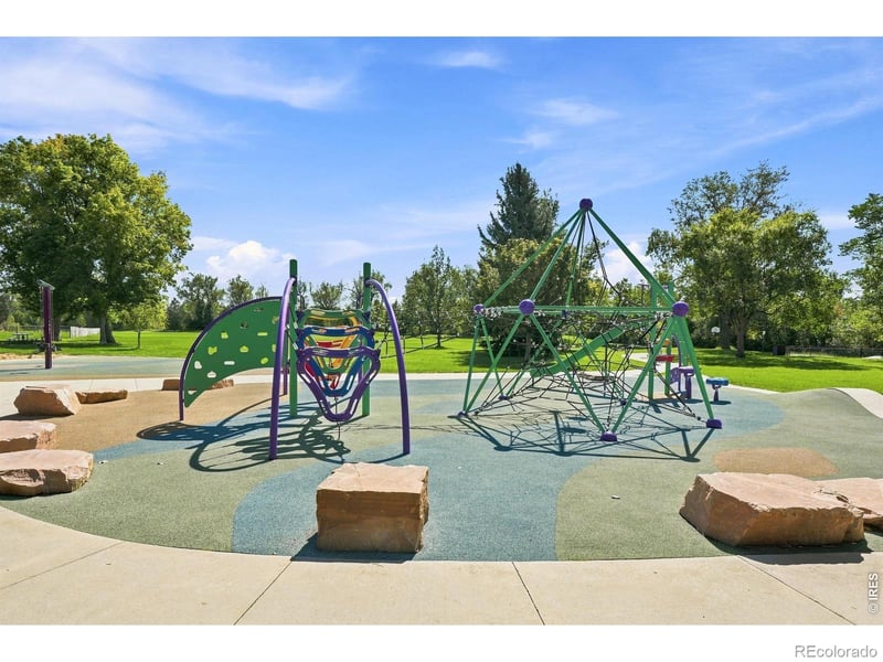 3275 34th St #77, Boulder, CO 80301
