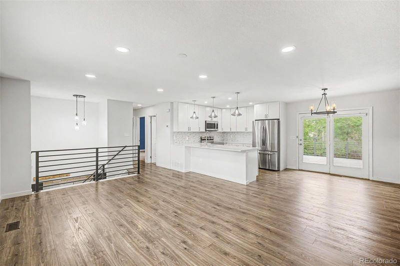 995 W Nolte Dr, Colorado Springs, CO 80916