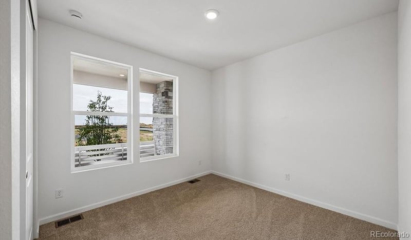45944 Faith Ave, Bennett, CO 80102
