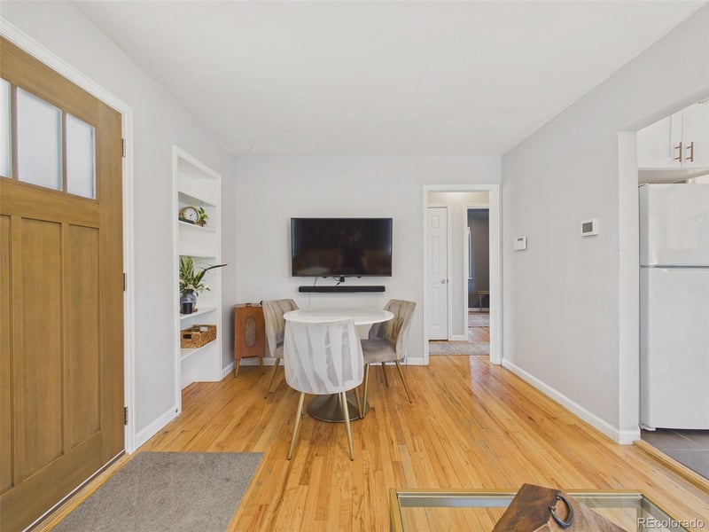 3250 Dexter St, Denver, CO 80207
