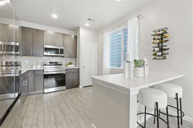 2379 Harlequin Pl, Johnstown, CO 80534