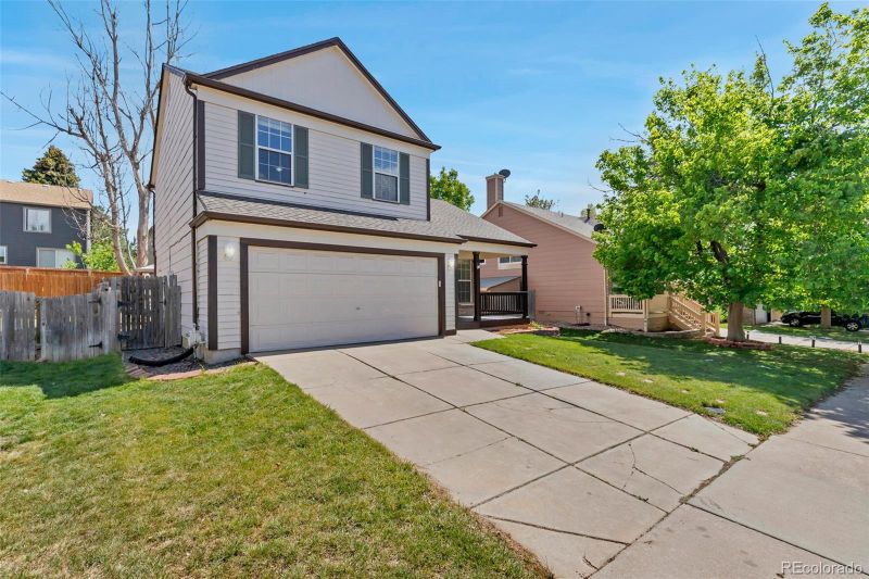 19284 E Amherst Dr, Aurora, CO 80013
