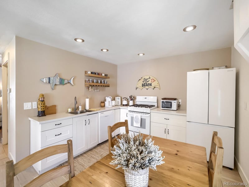 407 7th St, Georgetown, CO 80444