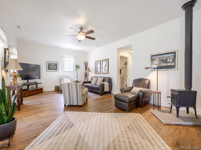 407 7th St, Georgetown, CO 80444