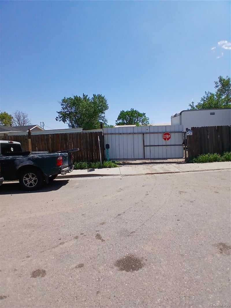 5358 Magnolia St, Commerce City, CO 80022