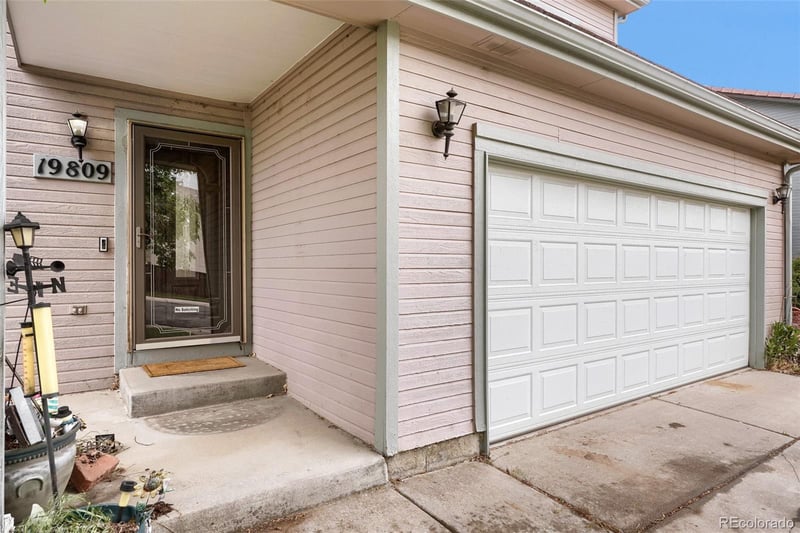 19809 E 41st Ave, Denver, CO 80249