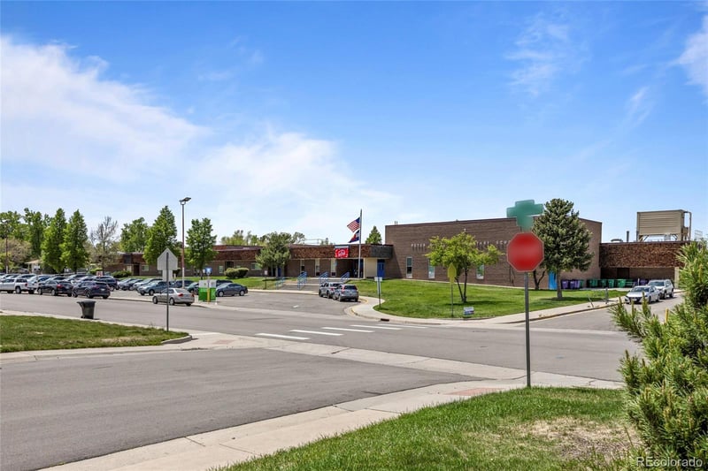 8603 E Dillard Pl, Denver, CO 80231