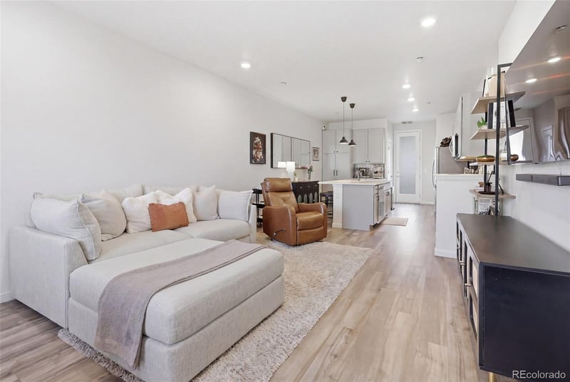 2275 Santini Trl #E, Littleton, CO 80129