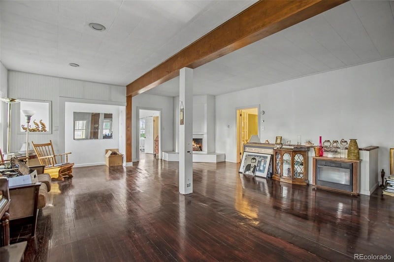 3945 S Fox St, Englewood, CO 80110