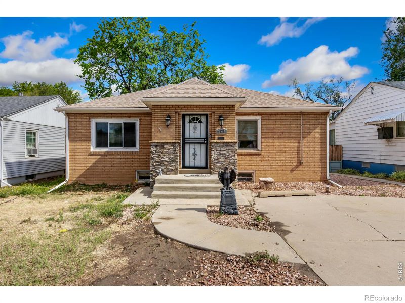 327 W Eisenhower Blvd, Loveland, CO 80537