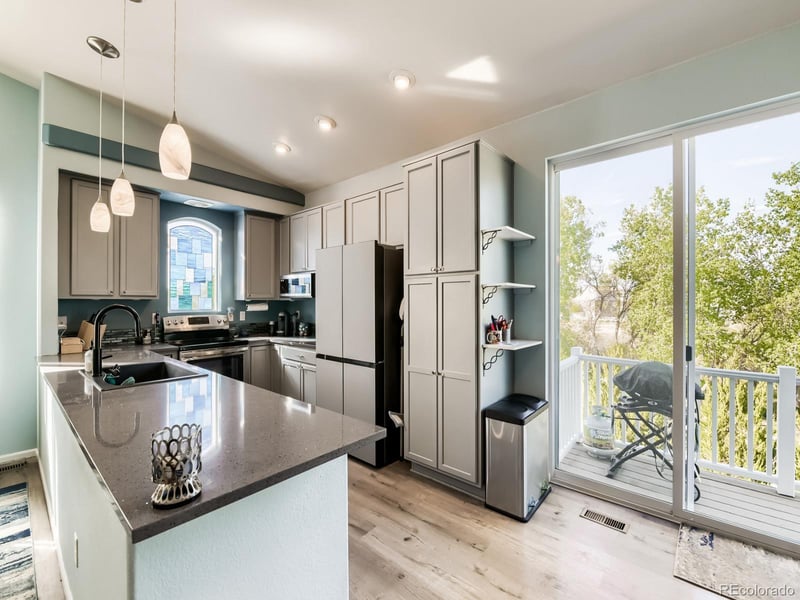 18933 E 53rd Ave, Denver, CO 80249