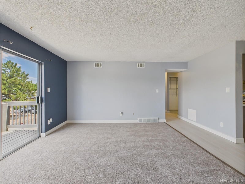 190 E Highline Cir #302, Centennial, CO 80122