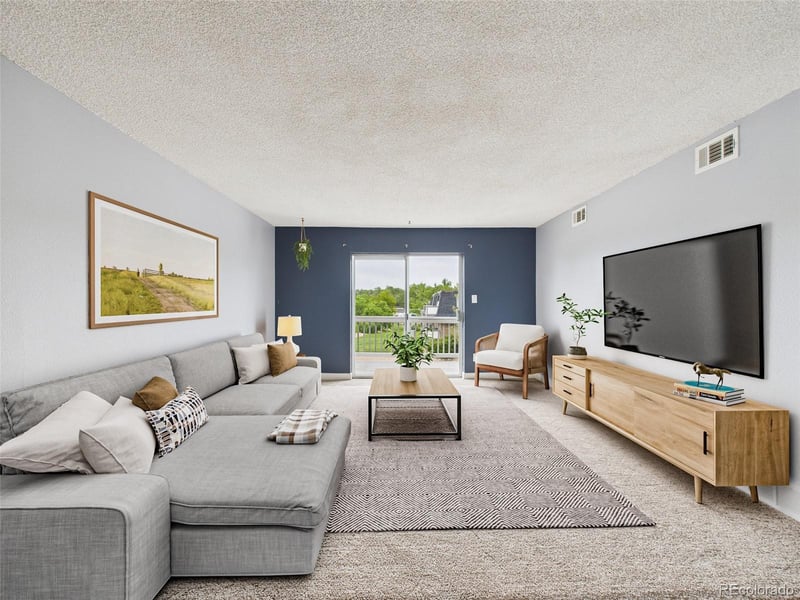 190 E Highline Cir #302, Centennial, CO 80122