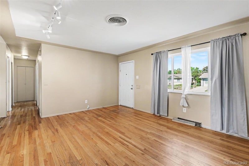 958 S Jasmine St, Denver, CO 80224