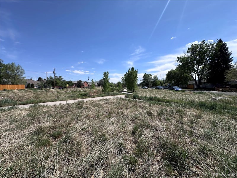 1201 Xanthia St, Denver, CO 80220
