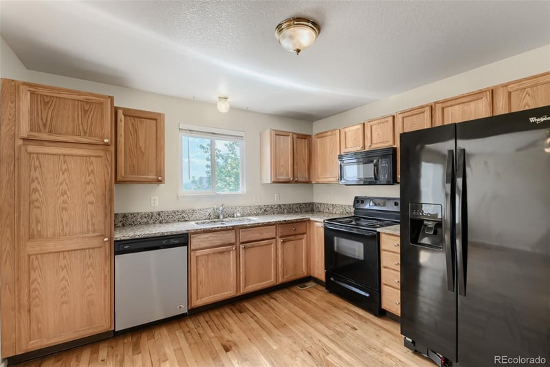 582 W 91st Dr, Thornton, CO 80260