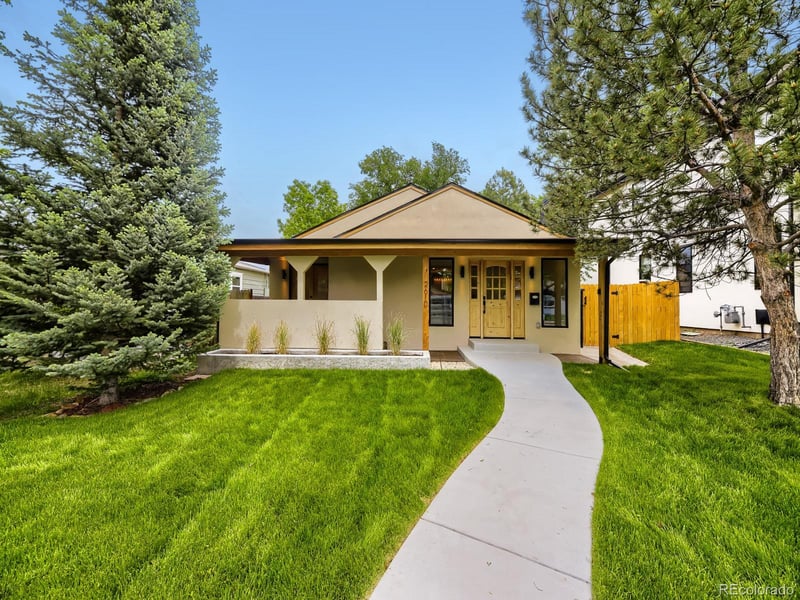 2610 S Vine St, Denver, CO 80210