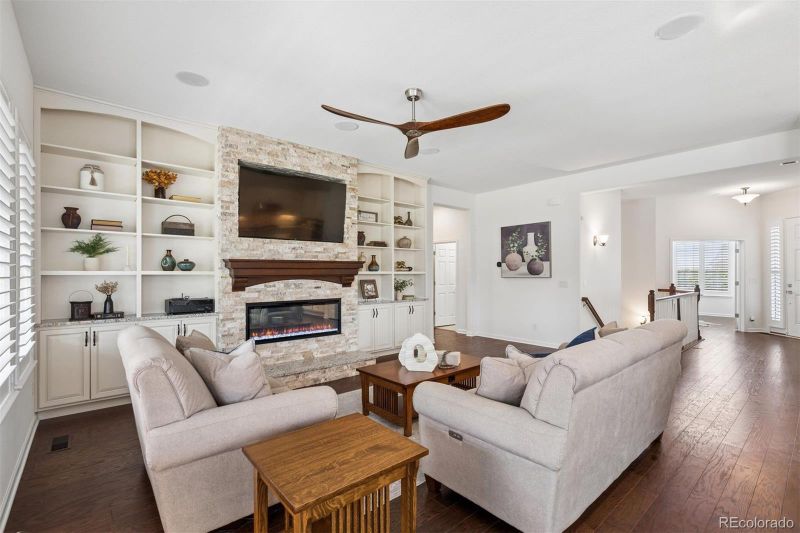 8341 S Shawnee Ct, Aurora, CO 80016