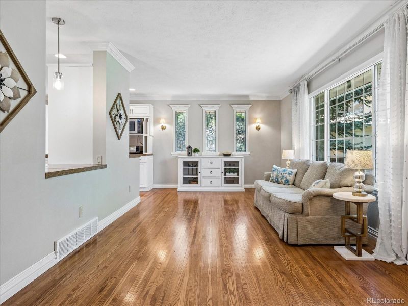 7666 S Cedar Cir, Littleton, CO 80120