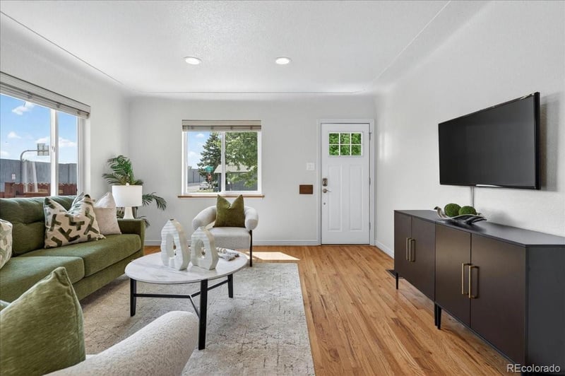 4800 Knox Ct, Denver, CO 80221