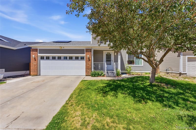 4993 Jasper Ct, Denver, CO 80239
