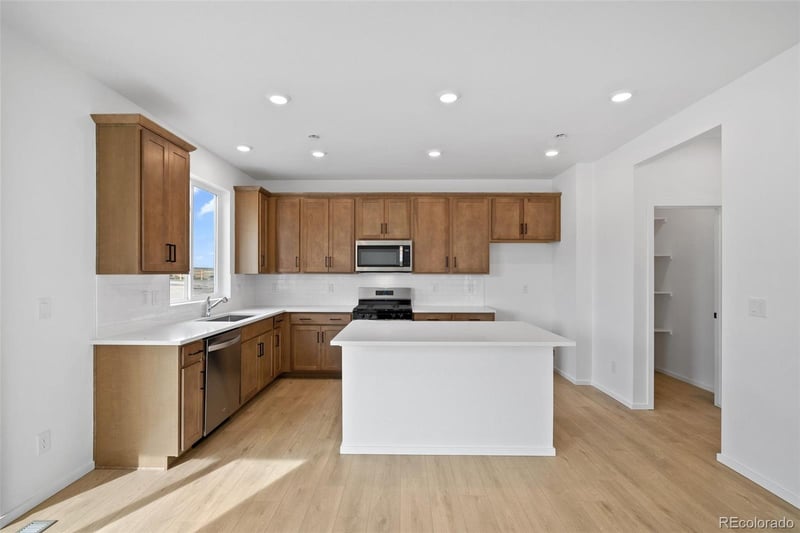 694 Stillwell Ave, Elizabeth, CO 80107