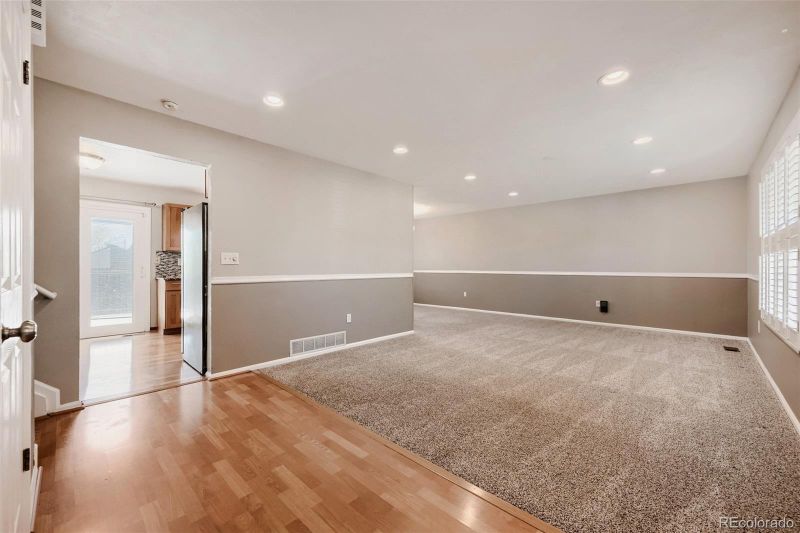 6846 S Glencoe Ct, Centennial, CO 80122