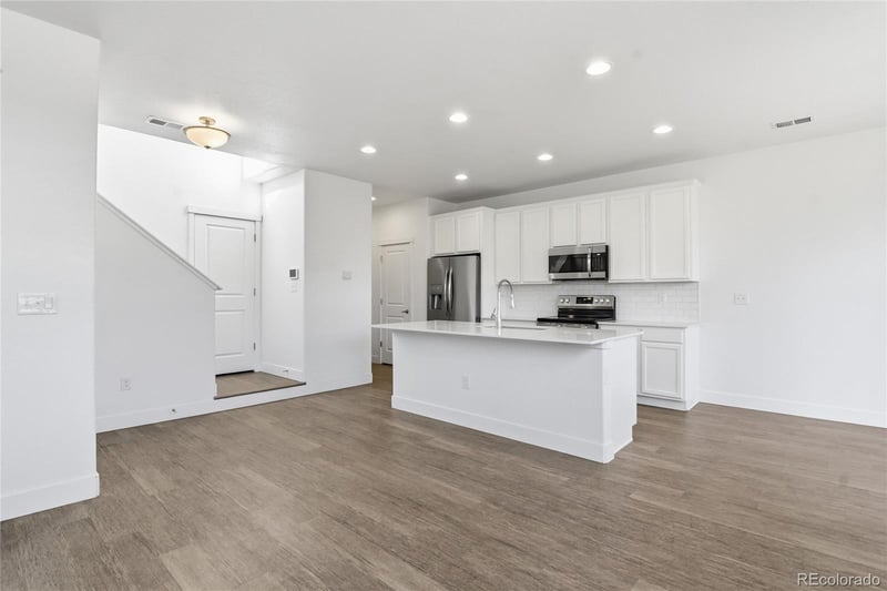 4267 E 98th Pl, Thornton, CO 80229