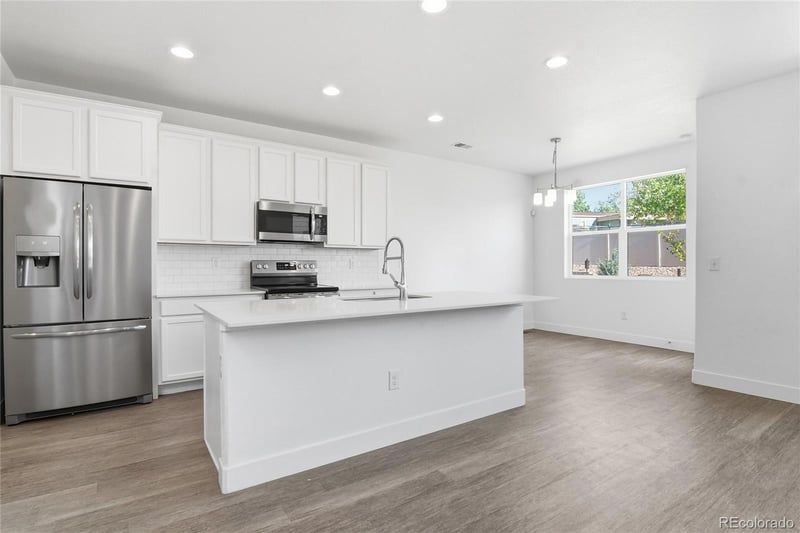 4267 E 98th Pl, Thornton, CO 80229