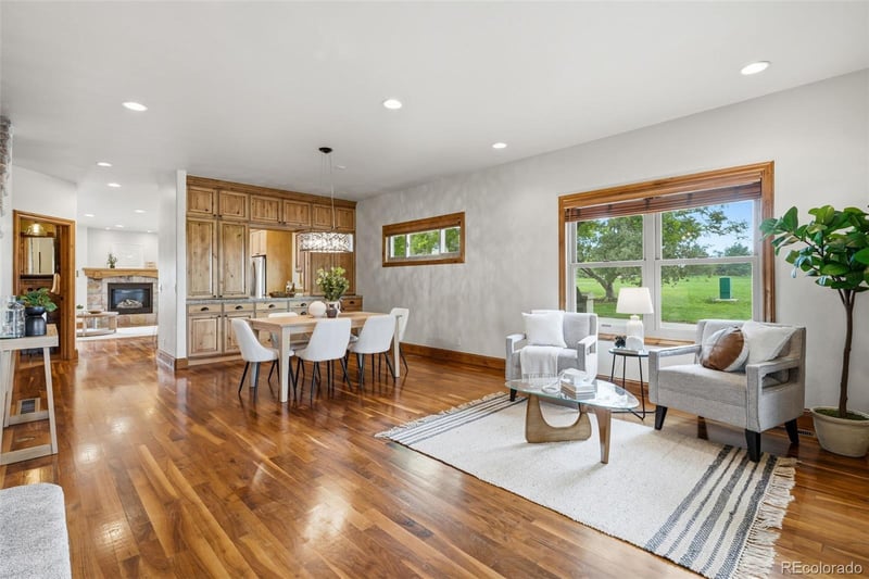 2196 S Washington St, Denver, CO 80210