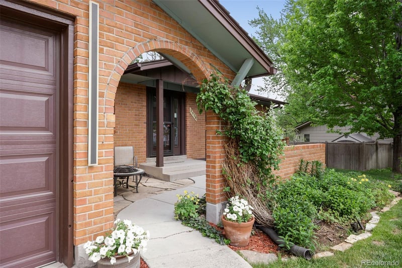 2578 S Dover Way, Lakewood, CO 80227