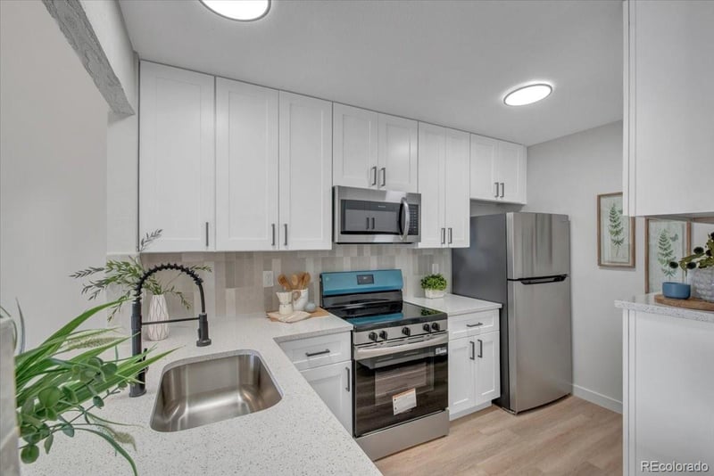 14483 E Arizona Ave, Aurora, CO 80012