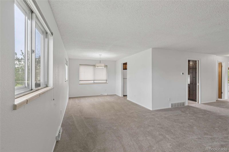 1030 Cedar St, Broomfield, CO 80020