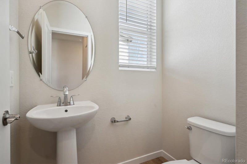 4322 Kingsbarns Dr, Elizabeth, CO 80107