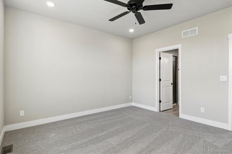 4292 Kingsbarns Dr, Elizabeth, CO 80107