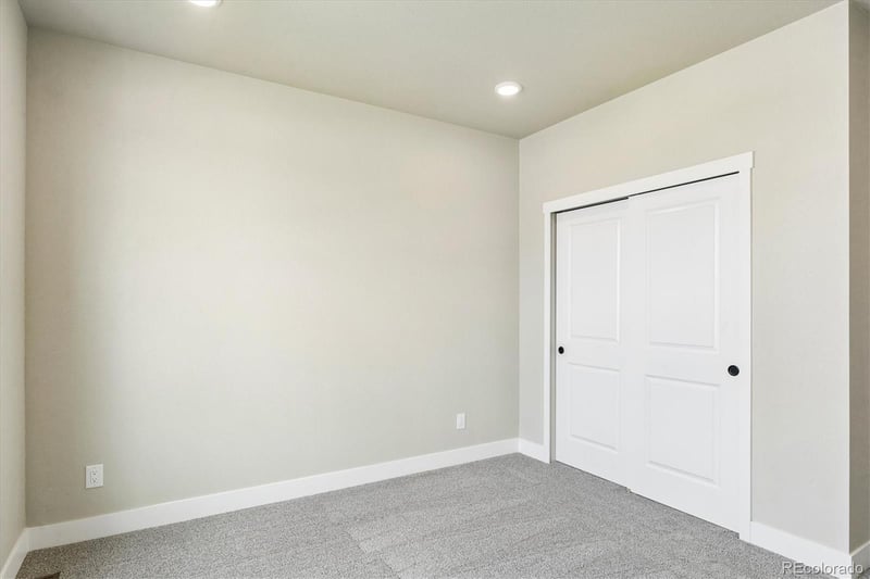 4292 Kingsbarns Dr, Elizabeth, CO 80107