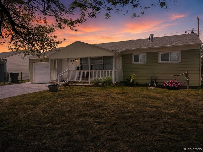 177 Delaware Dr, Sterling, CO 80751