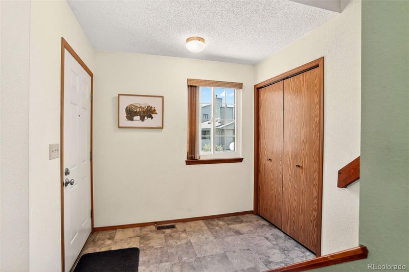 9157 W Cedar Dr #1, Lakewood, CO 80226
