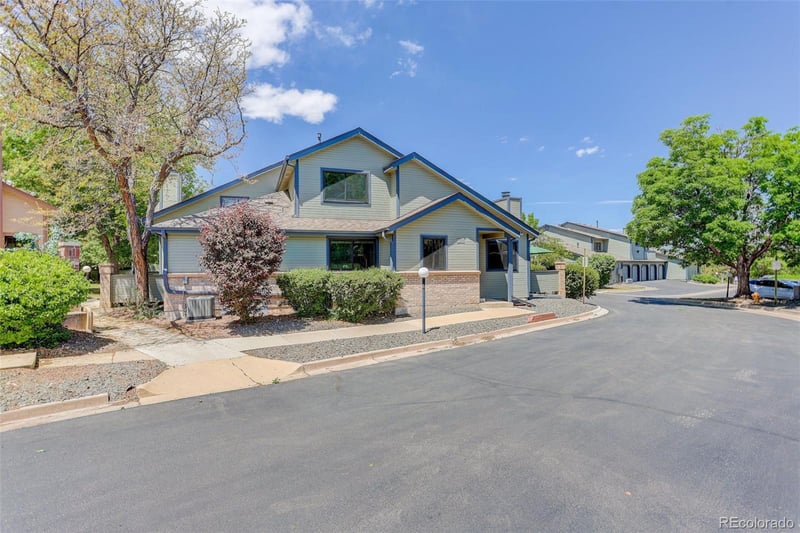 9157 W Cedar Dr #1, Lakewood, CO 80226