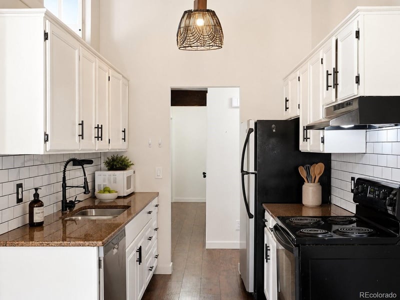 4062 S Atchison Way #302, Aurora, CO 80014