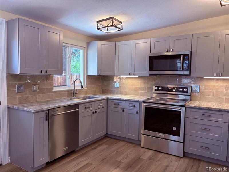 5944 S Fairfield St, Littleton, CO 80120