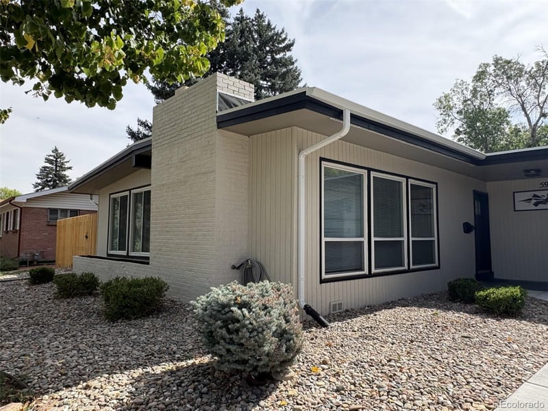 5944 S Fairfield St, Littleton, CO 80120