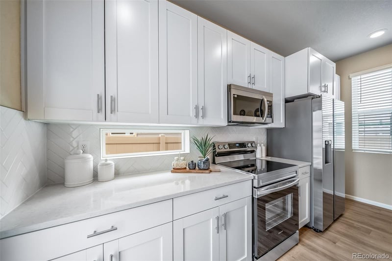 21842 E 46th Pl, Aurora, CO 80019