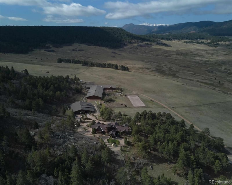 100 W Noe Rd, Larkspur, CO 80118