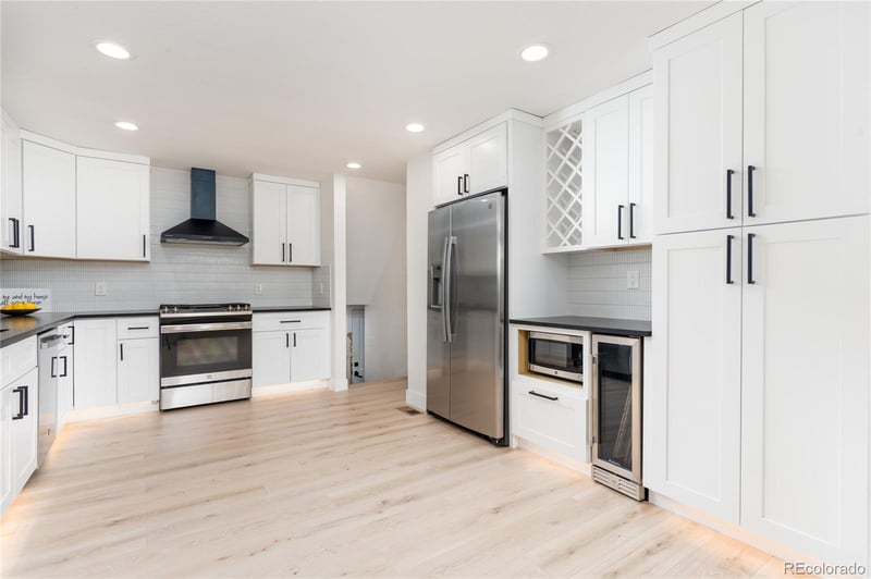 532 Galena St, Aurora, CO 80010