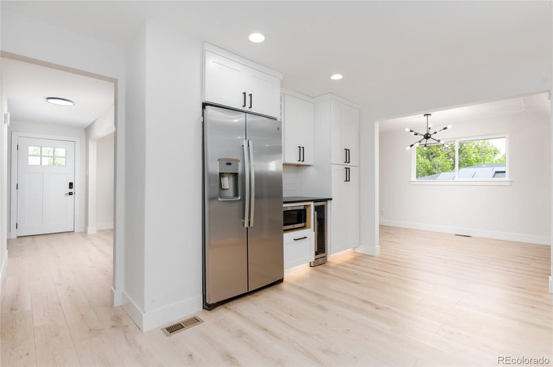 532 Galena St, Aurora, CO 80010
