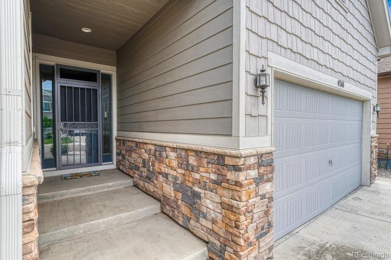 4514 S Valdai Cir, Aurora, CO 80015