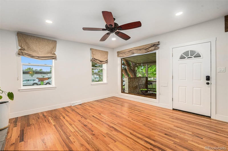 2989 E Cresthill Ave, Centennial, CO 80121